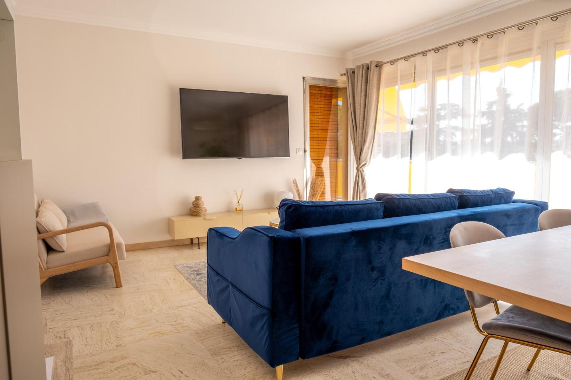 Apartamento 3 Pieces Au Coeur Du Cros De Cagnes Exterior foto